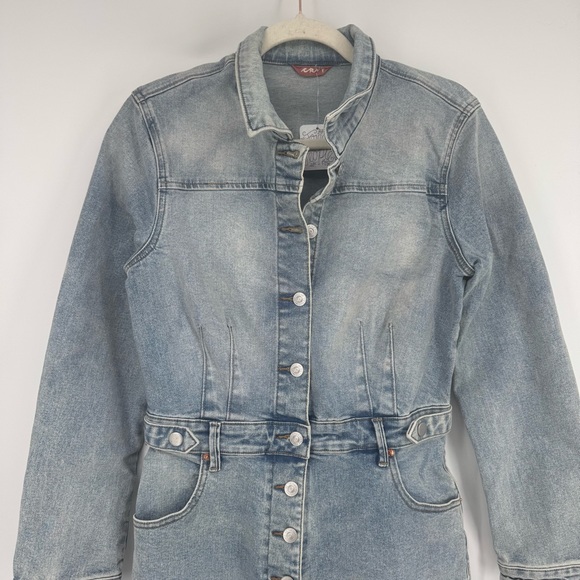 We The Free CRVY Scandalous Coverall Denim Jumpsuit Light Wash Sz 28 NWT - Picture 4 of 12